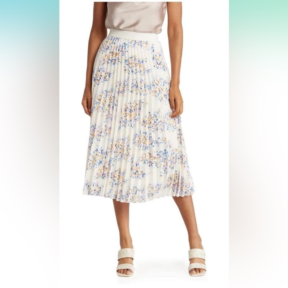 Vince Camuto Ladies‎ Detailed Pull On Pleated Midi Skirt ivory/lavender/blue XXL